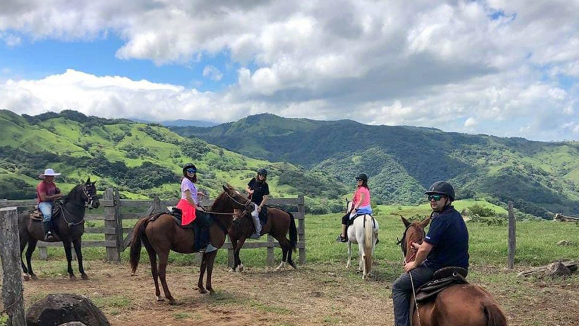 Cabalgata Panorámica